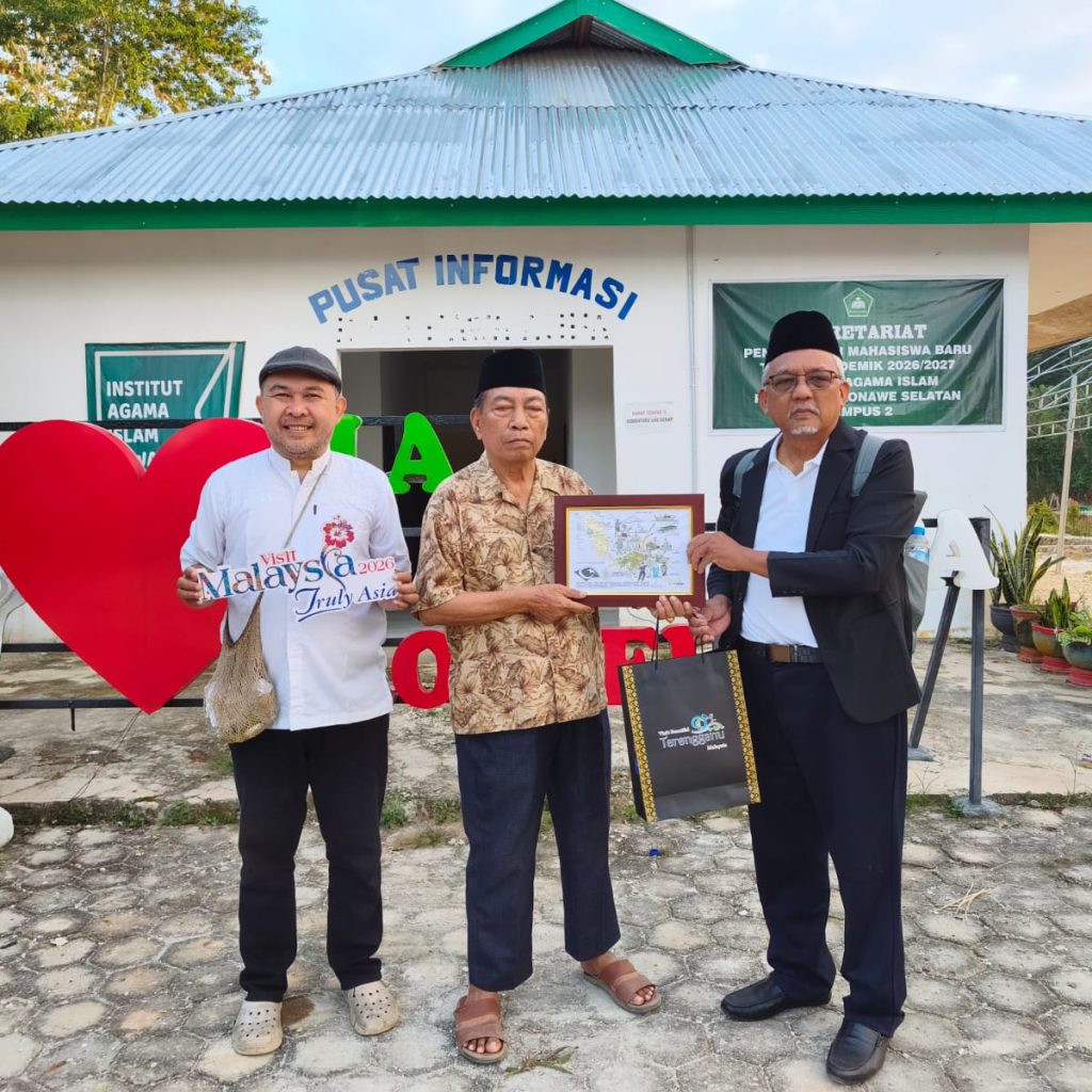 Sinergi Kampus dan Pemberdayaan Masyarakat: IAI Rawa Aopa dan Koperasi Homestay Teluk Ketapang